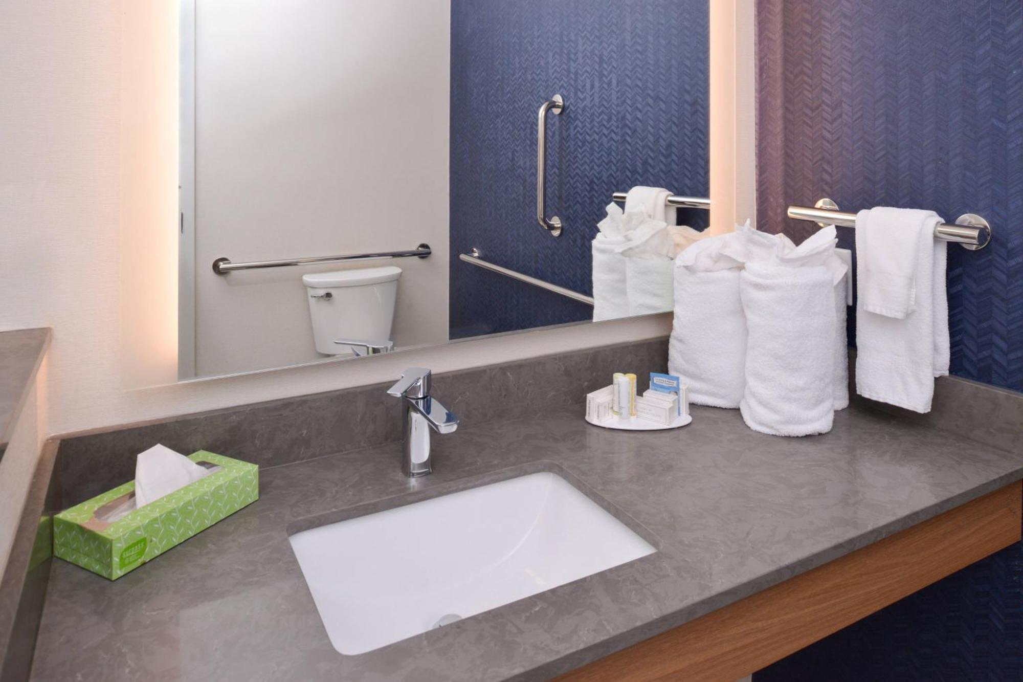 Fairfield Inn & Suites By Marriott Columbus גרוב סיטי מראה חיצוני תמונה